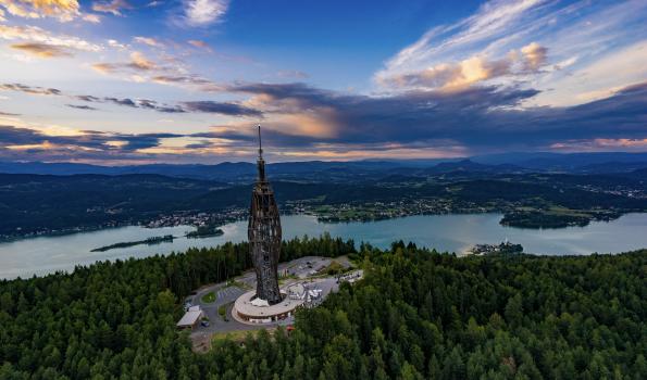 Aussichtsturm Pyramidenkogel mit traumhafter Fernsicht 46367392571_1ce2fc8536_o